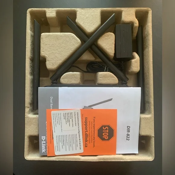 D-Link Wireless AC1200 Dual Band Router DIR-822 - Picture 2 of 3